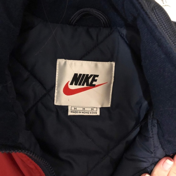 Vintage red Nike jacket - Picture 3 of 3